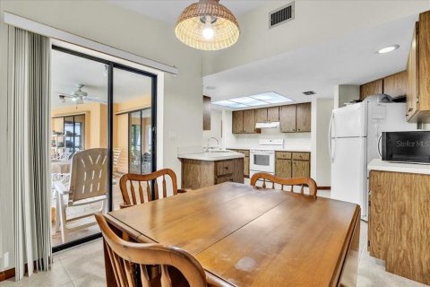 Casa en venta en Port Charlotte, Florida, 3 dormitorios, 139.45 m2 № 2385812 - foto 12