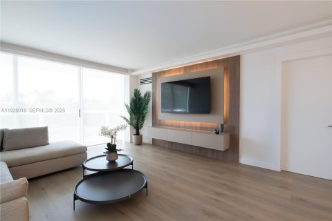 Снять в аренду кондоминиум в Авентура, Флорида 2 спальни, 96.43м2, № 2036364 - фото 2