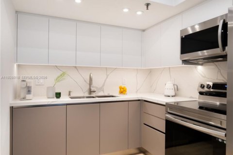 Снять в аренду кондоминиум в Авентура, Флорида 2 спальни, 96.43м2, № 2036364 - фото 11