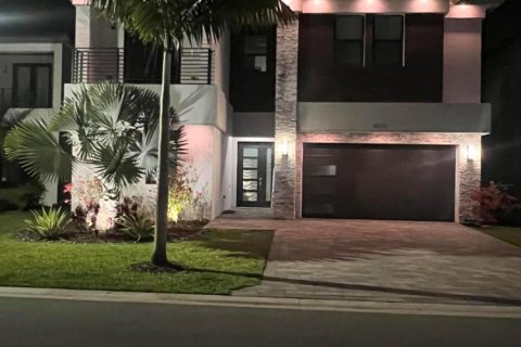 Купить виллу или дом в Бока-Ратон, Флорида 1 комната, 427.81м2, № 2083183 - фото 4