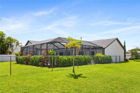 Casa en venta en Cape Coral, Florida, 4 dormitorios, 168.9 m2 № 1912587 - foto 30