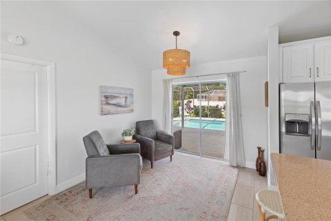 Casa en venta en Cape Coral, Florida, 4 dormitorios, 168.9 m2 № 1912587 - foto 11