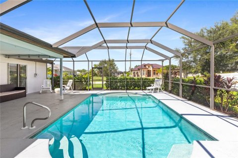 Casa en venta en Cape Coral, Florida, 4 dormitorios, 168.9 m2 № 1912587 - foto 29