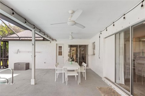Casa en venta en Cape Coral, Florida, 4 dormitorios, 168.9 m2 № 1912587 - foto 28