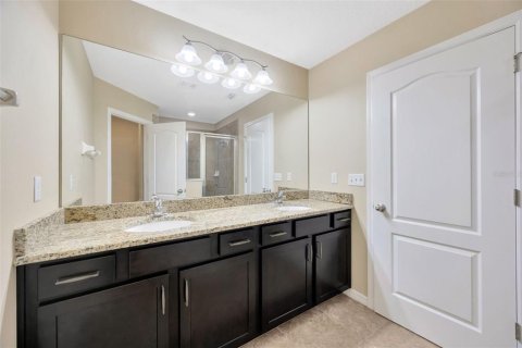 Adosado en venta en Tampa, Florida, 3 dormitorios, 156.08 m2 № 1858416 - foto 13