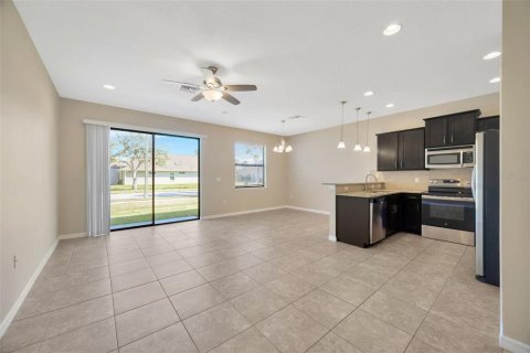 Adosado en venta en Tampa, Florida, 3 dormitorios, 156.08 m2 № 1858416 - foto 8