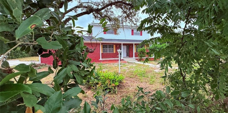 Villa ou maison à Winter Haven, Floride 3 chambres, 202.71 m2 № 2408769