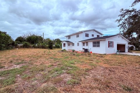 Villa ou maison à louer à Winter Haven, Floride: 3 chambres, 202.71 m2 № 2408769 - photo 3