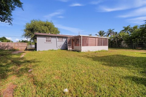 Villa ou maison à vendre à Homestead, Floride: 3 chambres, 92.9 m2 № 2407537 - photo 20