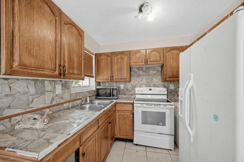 Villa ou maison à vendre à Homestead, Floride: 3 chambres, 92.9 m2 № 2407537 - photo 3