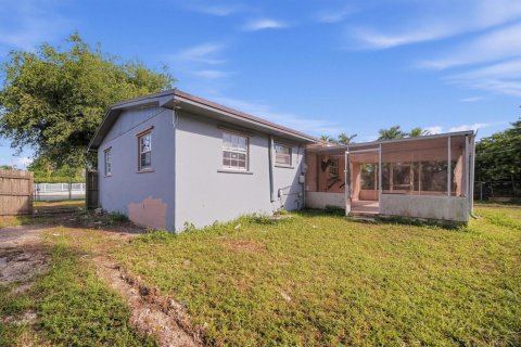 Villa ou maison à vendre à Homestead, Floride: 3 chambres, 92.9 m2 № 2407537 - photo 19