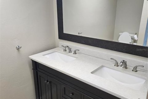 Casa en alquiler en Seminole, Florida, 3 dormitorios, 220.92 m2 № 1856585 - foto 8