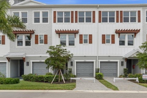 Condo in Punta Gorda, Florida, 4 bedrooms  № 2119379