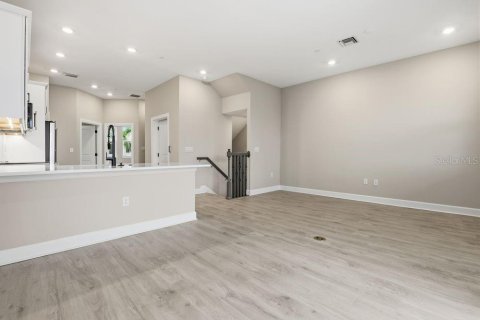 Condo in Punta Gorda, Florida, 4 bedrooms № 2119379 - photo 11