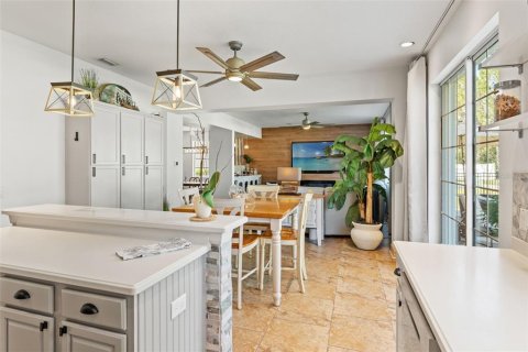 Casa en venta en Apollo Beach, Florida, 4 dormitorios, 273.13 m2 № 1517481 - foto 21