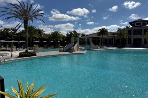 Снять в аренду квартиру в Дорал, Флорида 3 спальни, 114.83м2, № 2007553 - фото 23