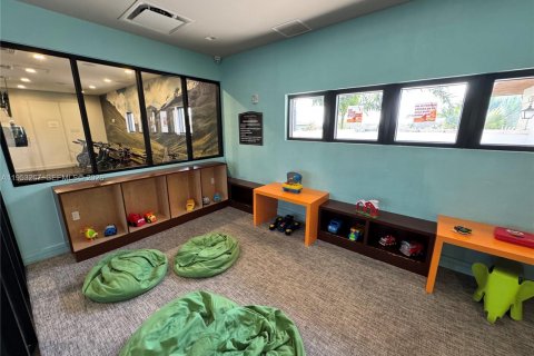 Снять в аренду квартиру в Дорал, Флорида 3 спальни, 114.83м2, № 2007553 - фото 17