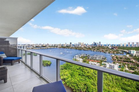 Copropriété à vendre à North Miami Beach, Floride: 2 chambres, 104.33 m2 № 2382952 - photo 5