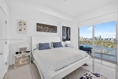 Copropriété à vendre à North Miami Beach, Floride: 2 chambres, 104.33 m2 № 2382952 - photo 29