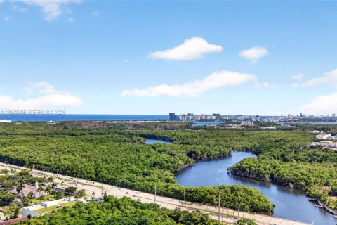 Copropriété à vendre à North Miami Beach, Floride: 2 chambres, 104.33 m2 № 2382952 - photo 9