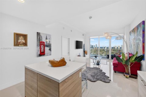 Copropriété à vendre à North Miami Beach, Floride: 2 chambres, 104.33 m2 № 2382952 - photo 28