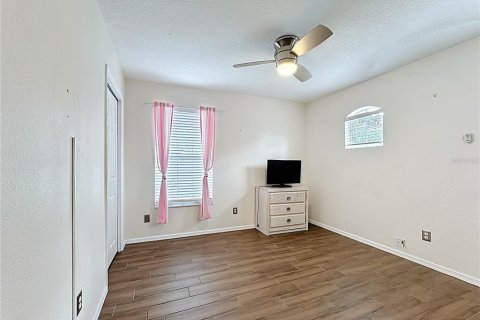 House in Davenport, Florida 5 bedrooms, 220.74 sq.m. № 1894519 - photo 30