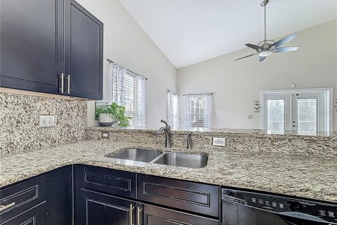 House in Davenport, Florida 5 bedrooms, 220.74 sq.m. № 1894519 - photo 15