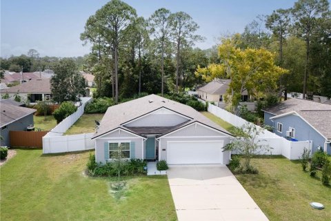 House in Palm Coast, Florida 4 bedrooms, 172.98 sq.m. № 2429163 - photo 2