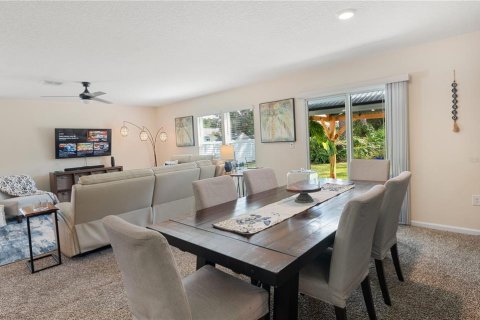 House in Palm Coast, Florida 4 bedrooms, 172.98 sq.m. № 2429163 - photo 19