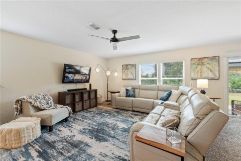 House in Palm Coast, Florida 4 bedrooms, 172.98 sq.m. № 2429163 - photo 28