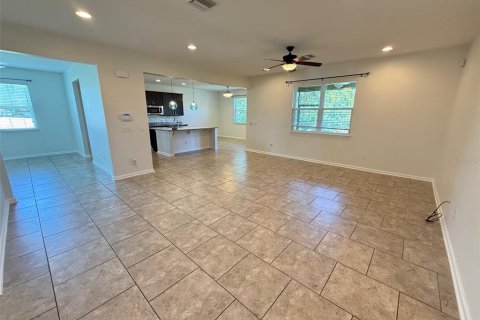 Casa en alquiler en Ocoee, Florida, 4 dormitorios, 266.16 m2 № 1886952 - foto 3