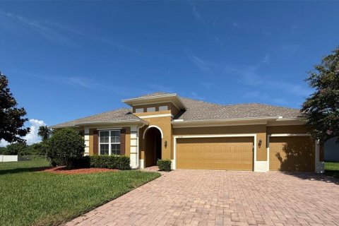 Casa en alquiler en Ocoee, Florida, 4 dormitorios, 266.16 m2 № 1886952 - foto 1