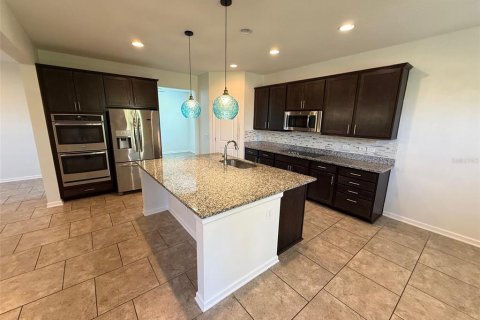 Casa en alquiler en Ocoee, Florida, 4 dormitorios, 266.16 m2 № 1886952 - foto 5
