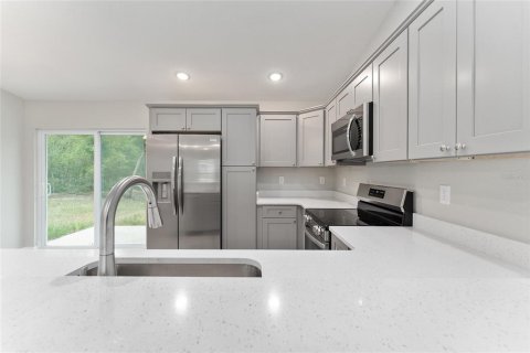 House in Belleview, Florida 3 bedrooms, 125.6 sq.m. № 2166070 - photo 9