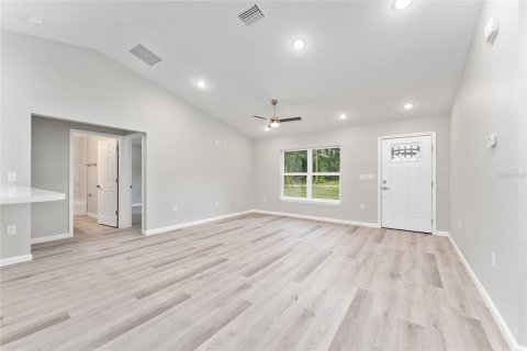 House in Belleview, Florida 3 bedrooms, 125.6 sq.m. № 2166070 - photo 5