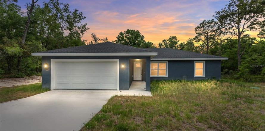 House in Belleview, Florida 3 bedrooms, 125.6 sq.m. № 2166070