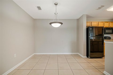 Copropriété à vendre à Orlando, Floride: 2 chambres, 94.02 m2 № 2415432 - photo 11