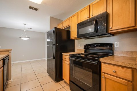 Copropriété à vendre à Orlando, Floride: 2 chambres, 94.02 m2 № 2415432 - photo 7