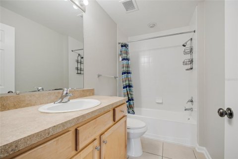 Copropriété à vendre à Orlando, Floride: 2 chambres, 94.02 m2 № 2415432 - photo 27