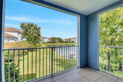 Copropriété à vendre à Orlando, Floride: 2 chambres, 94.02 m2 № 2415432 - photo 18