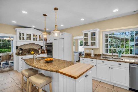 Casa en venta en Saint Petersburg, Florida, 4 dormitorios, 348.01 m2 № 1612672 - foto 14