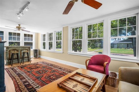Casa en venta en Saint Petersburg, Florida, 4 dormitorios, 348.01 m2 № 1612672 - foto 8