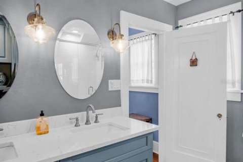 Casa en venta en Saint Petersburg, Florida, 4 dormitorios, 348.01 m2 № 1612672 - foto 30