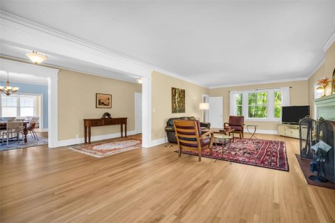 Casa en venta en Saint Petersburg, Florida, 4 dormitorios, 348.01 m2 № 1612672 - foto 5