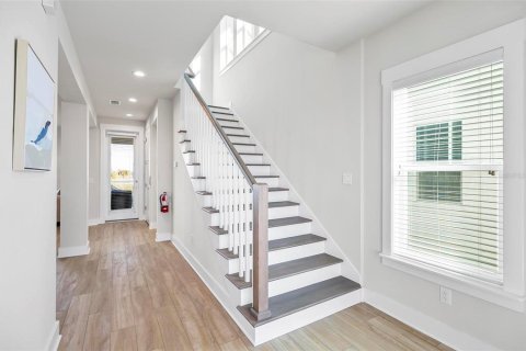 Villa ou maison à vendre à Palm Coast, Floride: 5 chambres, 351.73 m2 № 1722833 - photo 4
