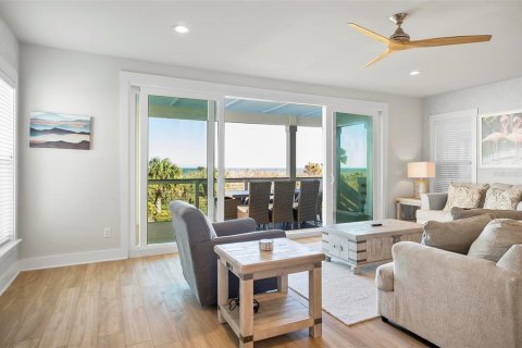 Villa ou maison à vendre à Palm Coast, Floride: 5 chambres, 351.73 m2 № 1722833 - photo 18