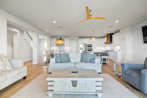 Villa ou maison à vendre à Palm Coast, Floride: 5 chambres, 351.73 m2 № 1722833 - photo 22