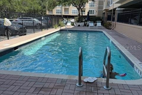 Condo in Clearwater, Florida, 1 bedroom  № 2207057 - photo 2