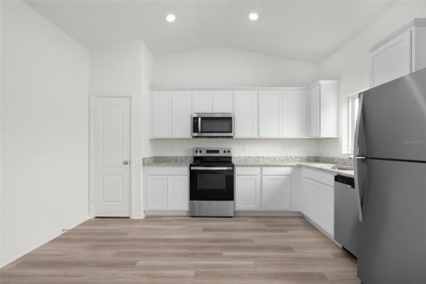Casa en venta en Astatula, Florida, 3 dormitorios, 112.04 m2 № 2426883 - foto 3