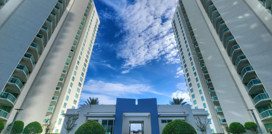 Condo in Holly Hill, Florida, 3 bedrooms  № 822256